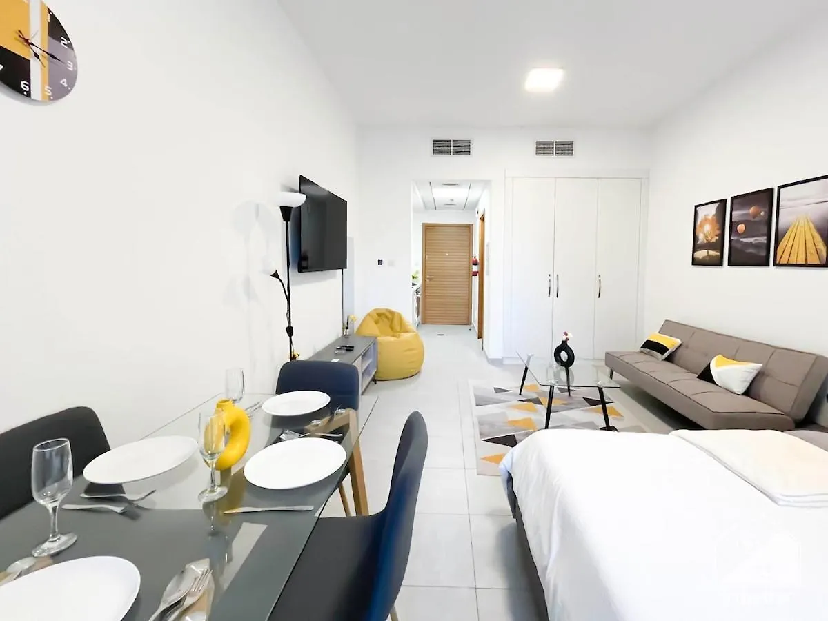 Garden View Studio Comfort At Sherena Residence Дубай Апартаменты